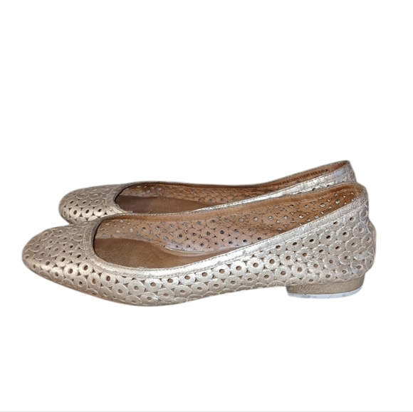 Corso Como Perforated Gold Leather Round Toe Cut Out Ballet Flats Size 8… - Picture 5 of 10